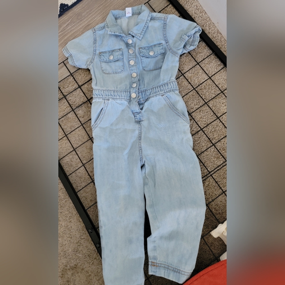 Size 3T Bundle Dress & Jumpsuit (5) Pieces - Picture 5 of 9